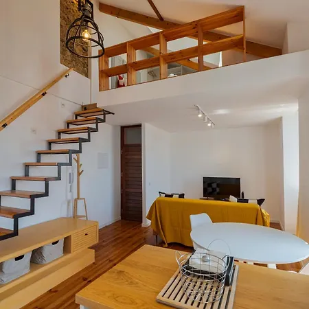 Luxury Loft In アパート セトゥーバル